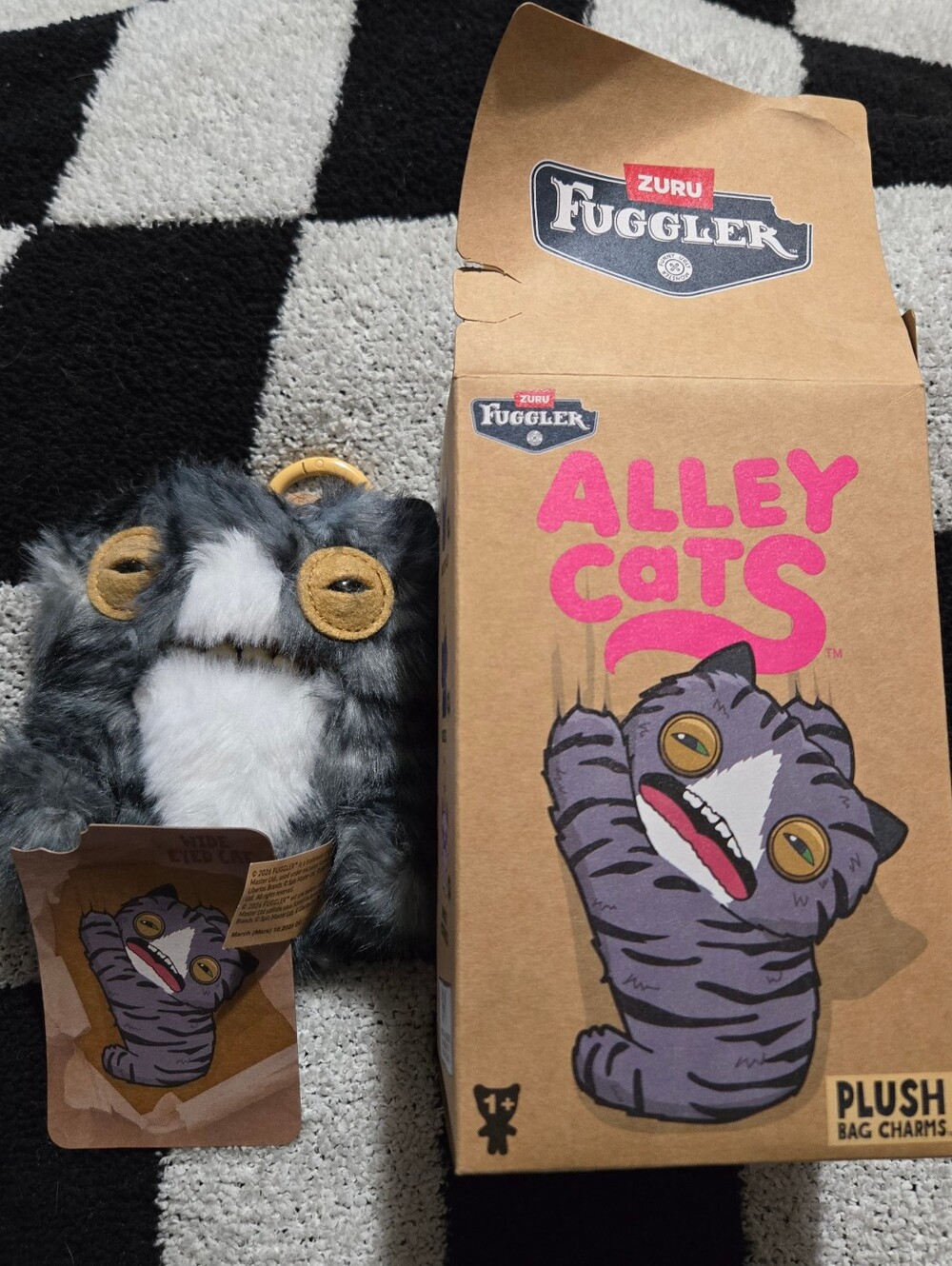 Zuru Fuggler Mini Alley Cat - Series 1 5 Inch Keyring Plush Toy Wide Eyed Cat